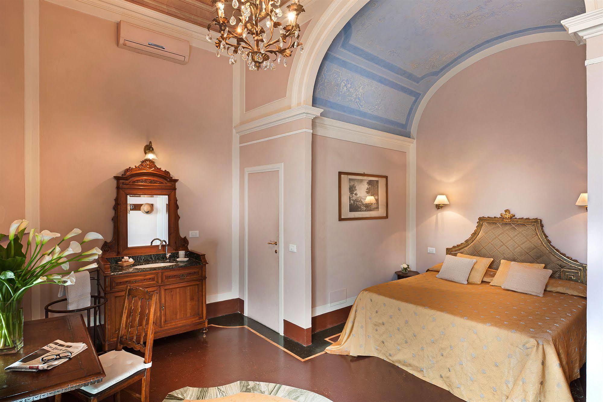 Hotel Palazzo Guadagni Firenze Bagian luar foto